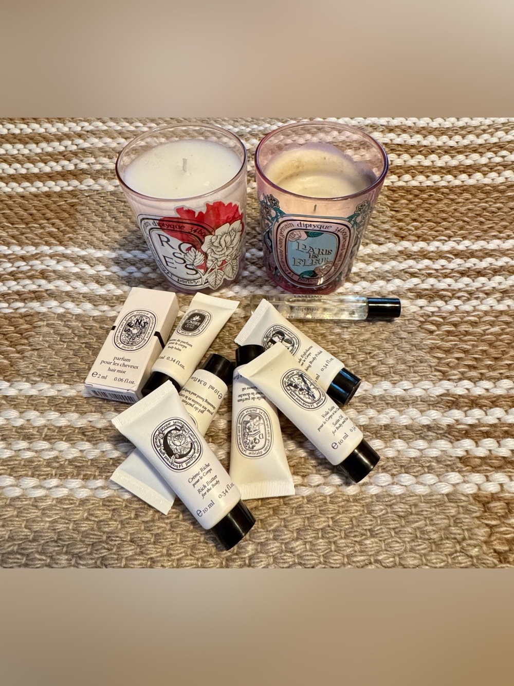 diptyque Pink and White Candle & Mini Toiletries Gift Set